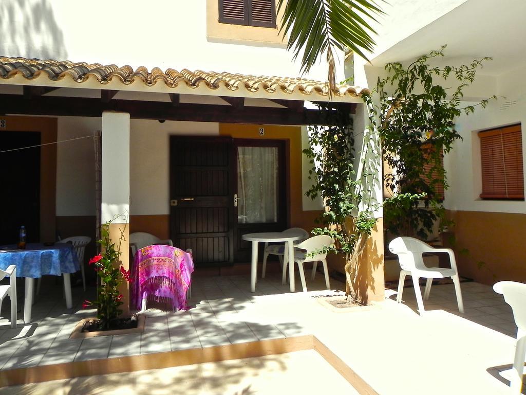 Viviendas Turisticas Vacacionales Allida Playa Migjorn Exterior photo